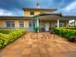 Casa-Chalet en Venta en Bigues Barcelona photo 0