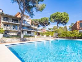 Villa En venta en Sant Cugat Del Vallès photo 0