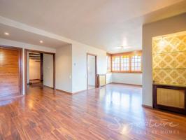 Piso En venta en Sant Cugat Del Vallès photo 0