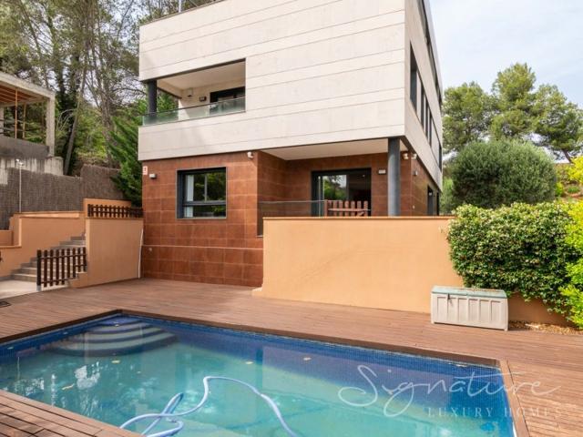 Villa En venta en Cerdanyola Del Vallès photo 0