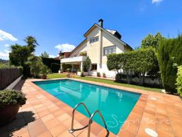 Villa En venta en Sant Cugat Del Vallès photo 0