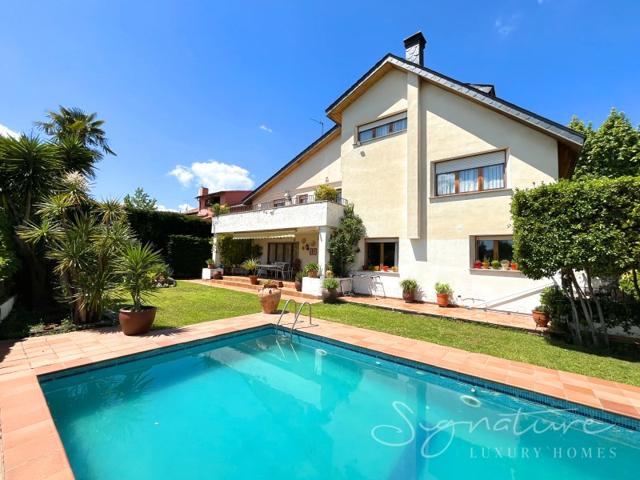 Villa En venta en Sant Cugat Del Vallès photo 0