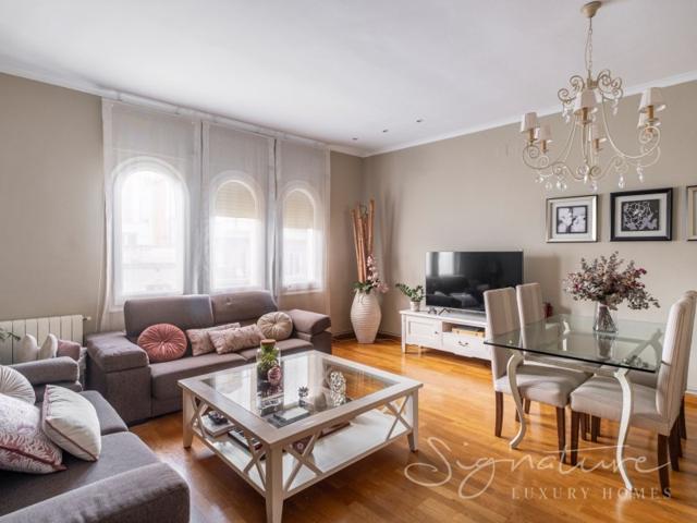 Piso En venta en Barcelona photo 0