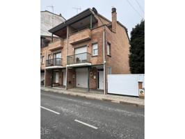 Casa en venta en Torelló photo 0