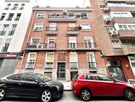 Piso en venta en Calle Sánchez Barcaiztegui photo 0
