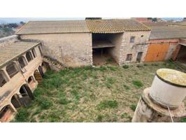 Masía Catalana en Viladamat – Historia, Naturaleza y Grandes Posibilidades photo 0