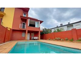 Casa con Jardín y Piscina Privada (cerca del pueblo) photo 0
