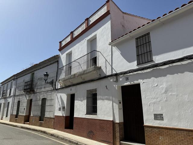 Casa con parcela en Alanis photo 0