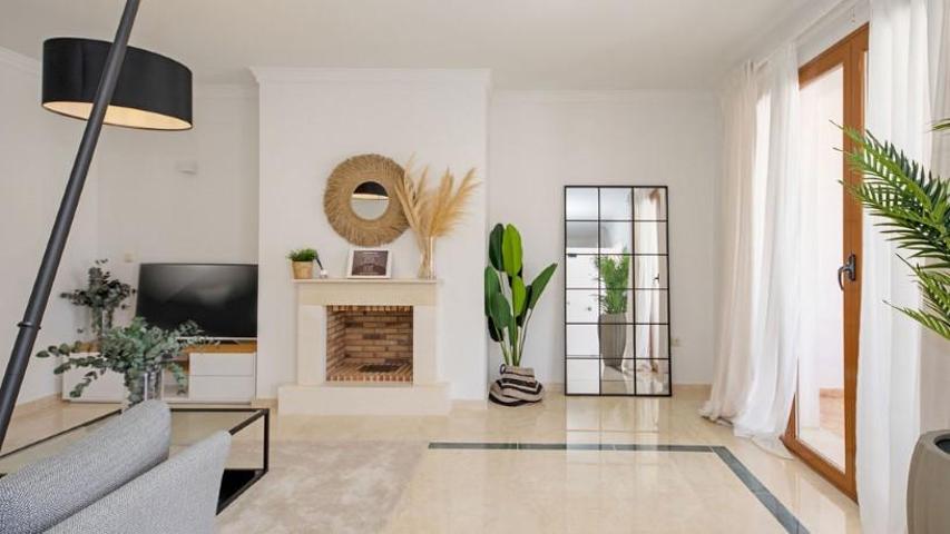 Piso en venta en CASARES de 298 m2 photo 0