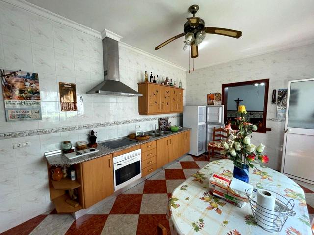 Casa en venta en Lantejuela photo 0