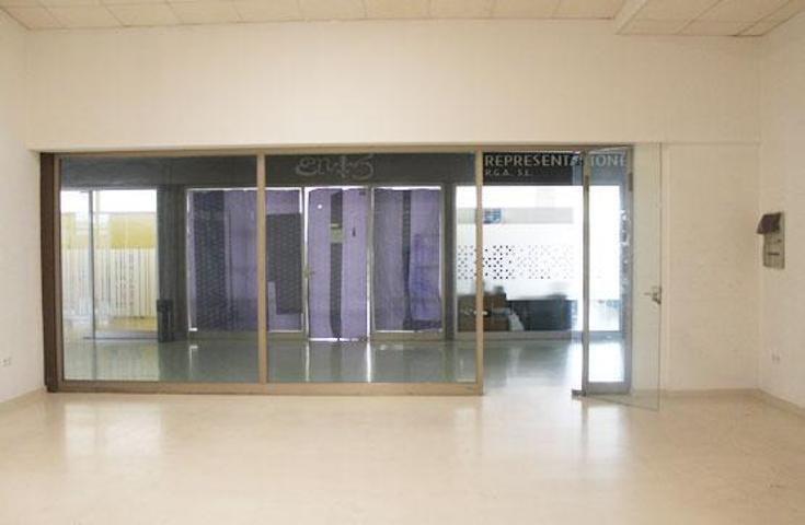 Local en venta en SEVILLA de 83 m2 photo 0