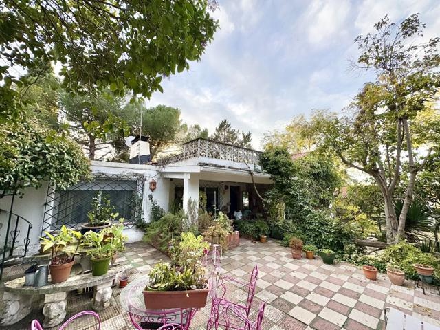 Villa En venta en Sevilla la Nueva photo 0