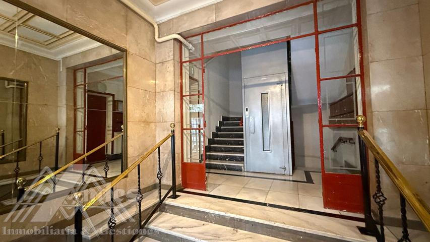 Piso En venta en Ros Rosas photo 0