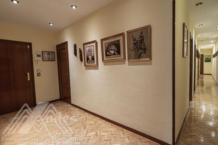 Piso En venta en Ros Rosas photo 0