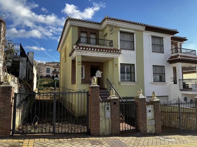 Venta de Chalet pareado en Jun, Oportunidad. photo 0