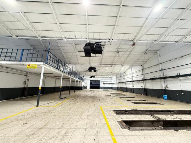 Almacén En venta en Vitoria-Gasteiz photo 0