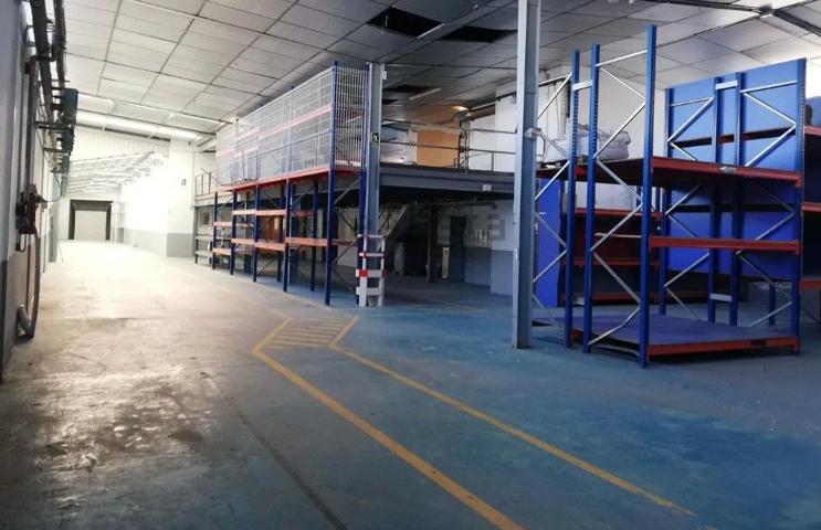 Almacén En venta en Vitoria-Gasteiz photo 0