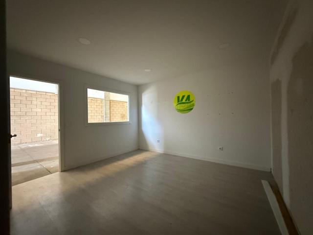 Almacén En venta en Vitoria-Gasteiz photo 0