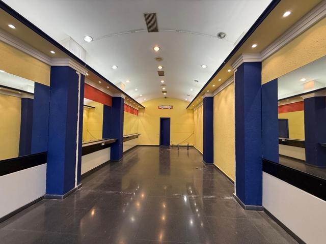 Local En venta en Vitoria-Gasteiz photo 0