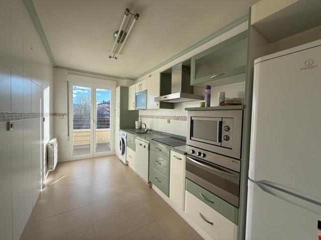 Piso En venta en Vitoria-Gasteiz photo 0