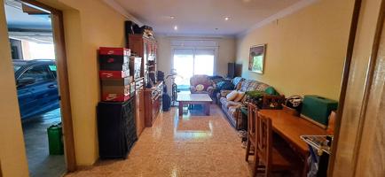 Chalet - Torre - Torrelles de Llobregat photo 0