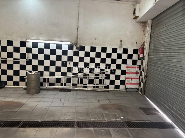 SE VENDE LOCAL photo 0