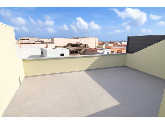 Estupendo ático recién reformado y ascensor, con 3 dormitorios y dos amplias terrazas privativas en Vecindario photo 0