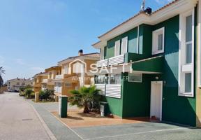 Casa adosada en urbanización cerrada - Illeta Golf - Calle del Marge 1 - Mutxamel photo 0