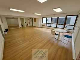 Oficina En venta en Vigo photo 0