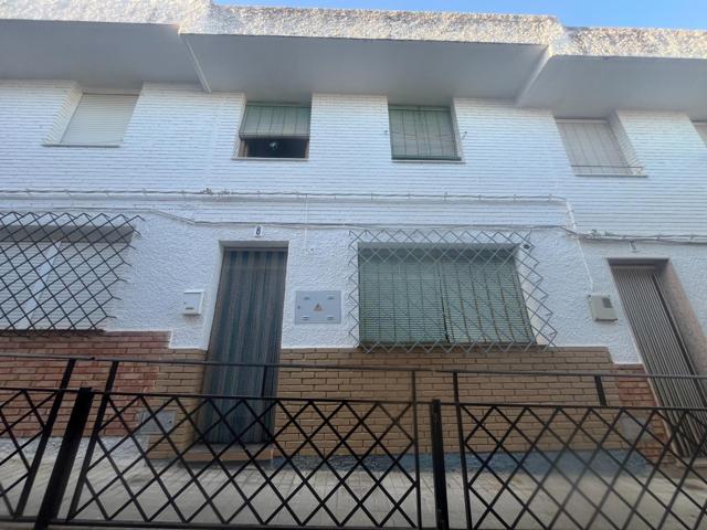 Unifamiliar Pareada En venta en Andalucia, Algarinejo photo 0