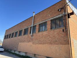 Local En venta en Òdena photo 0