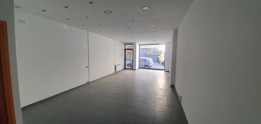 Local En venta en Igualada photo 0