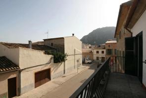 Edificio de 373 m2 en Pollença: 2 plantas, 2 apartamentos independientes y muchas posibilidades photo 0