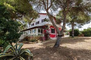 A la venta casa y terreno edificable en S'Arenal photo 0
