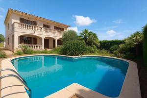 SE VENDE EXCLUSIVO CHALET EN CALA BONA photo 0