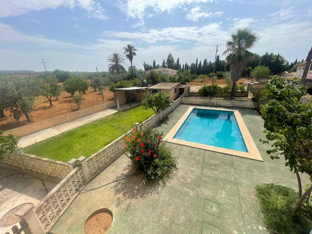 Chatel con piscina a la venta en Santa María del Camí photo 0