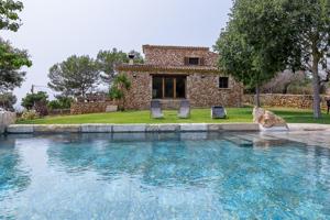A la venta preciosa finca con piscina y con licencia de alquiler vacacional photo 0