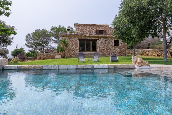 A la venta preciosa finca con piscina y con licencia de alquiler vacacional photo 0