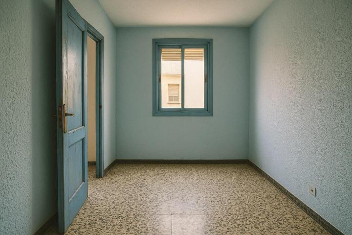 Se vende piso en el centro de Alicante photo 0