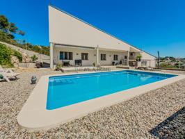 Vivienda moderna en Costa Cunit, rodeada de naturaleza y con piscina salina photo 0