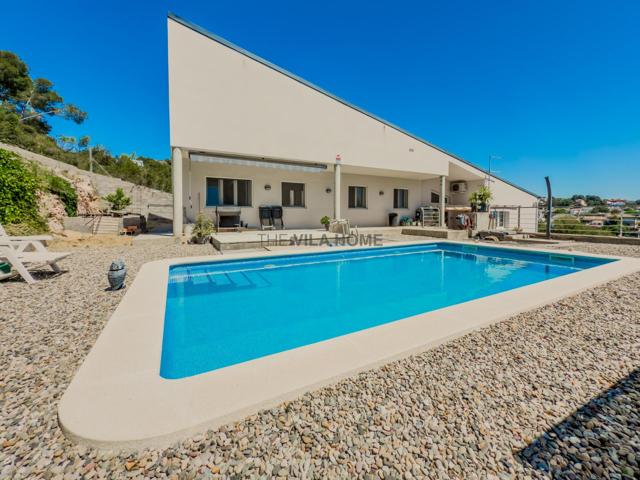 Vivienda moderna en Costa Cunit, rodeada de naturaleza y con piscina salina photo 0