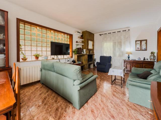 Casa en una sola planta con piscina y vistas al mar en Santa María, Vilanova i la Geltrú photo 0