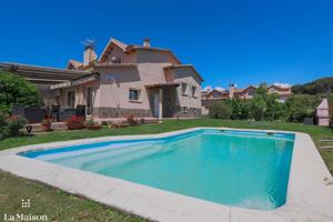 Casa En venta en Barrio Can Massuet El Far 6 E 11, 08319, Dosrius, Barcelona photo 0