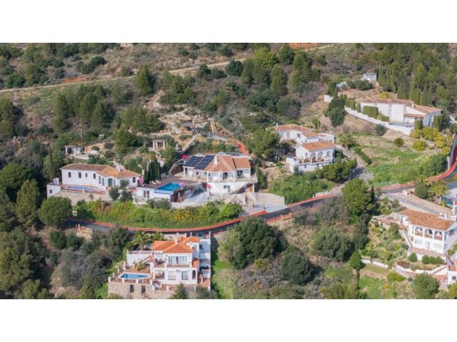Villa En venta en Mijas photo 0