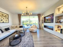 Planta Baja En venta en Bahía Dorada, Estepona photo 0