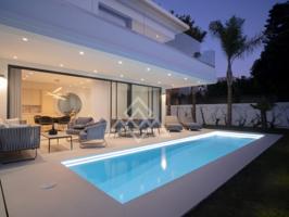 Unifamiliar Separadas En venta en Marbella photo 0