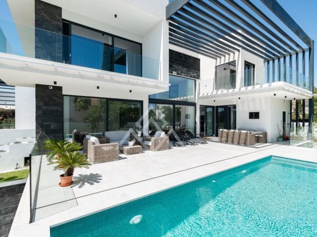 Unifamiliar Separadas En venta en Marbesa, Marbella photo 0