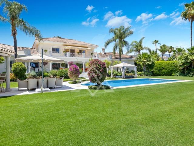 Unifamiliar Separadas En venta en Marbella photo 0