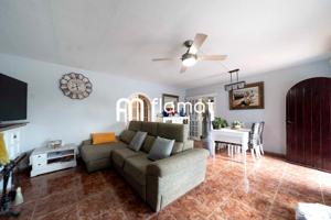 Casa - Chalet en venta en Port Romà de 200 m2 photo 0