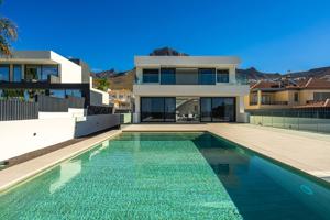Villa de Nueva Construcción en El Madroñal Exclusividad y Confort photo 0